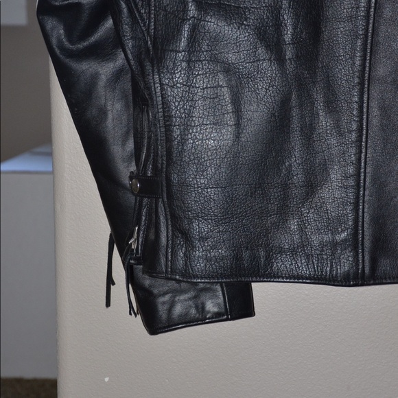 Leather riding jacket - Picture 7 of 9